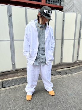 「WHITELAND（ホワイトランド）のアイテム（スウェットパンツ）」を使った、MASATOさん（メンズ・178cm）の春コーディネート