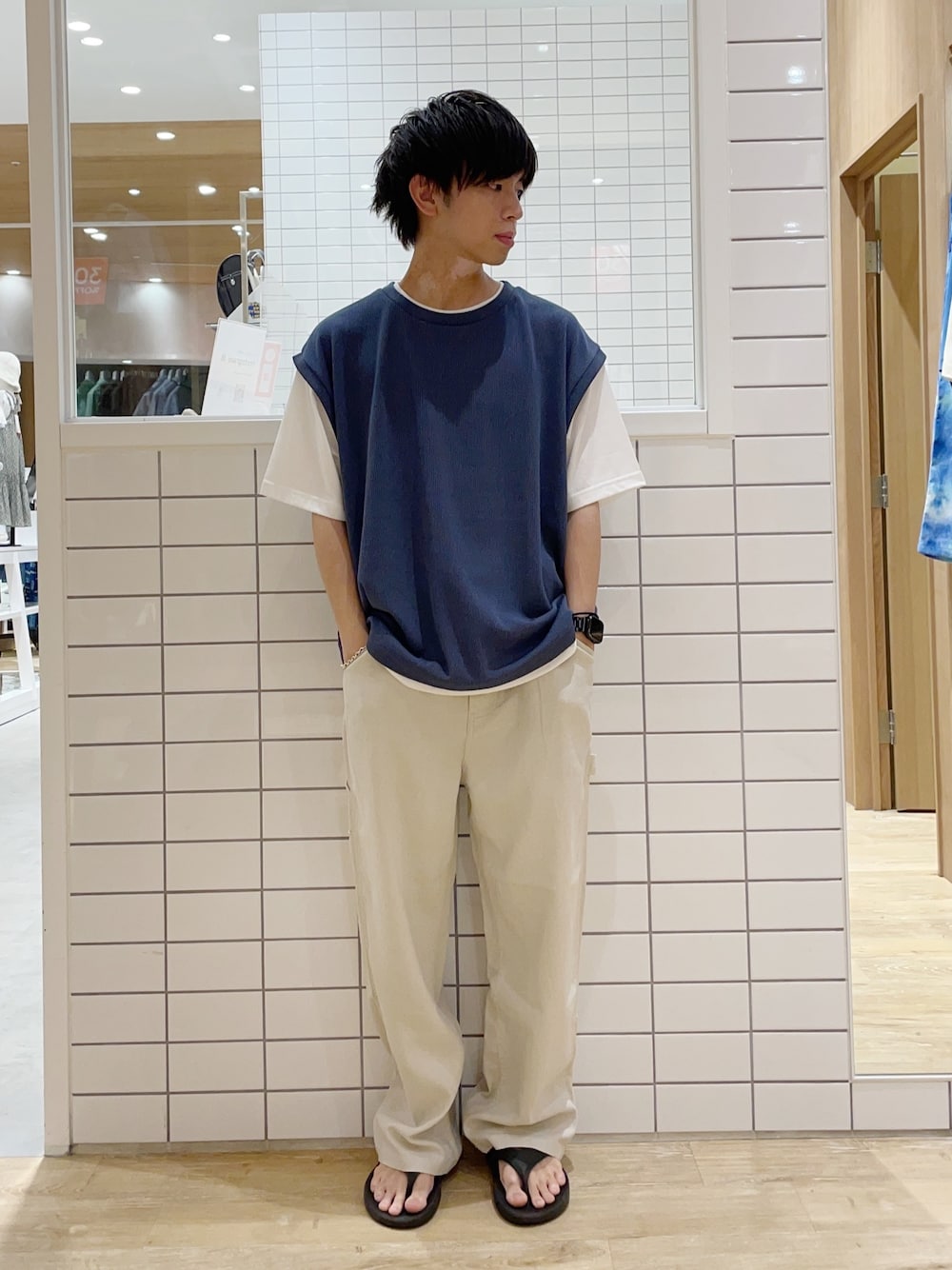 綿麻ヘリンボーンイージーパンツを使った人気ファッション