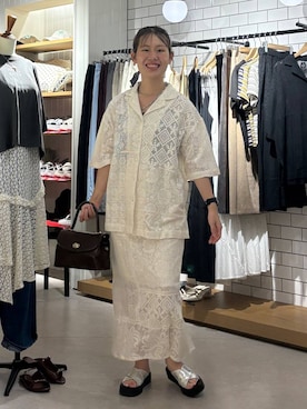 「アイテム（ボストンバッグ）」を使った、かとゆかさん（レディース・157cm）の夏コーディネート