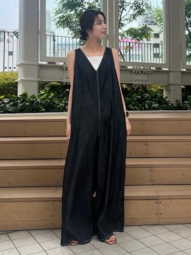 「アイテム（つなぎ/オールインワン）」を使った、加藤早織さん（レディース・163cm）の夏コーディネート
