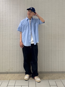 「URBAN RESEARCH DOORS（アーバンリサーチドアーズ）のFORK&SPOON　クリンクルショートスリーブシャツ（シャツ/ブラウス、ブルー系）」を使った、江口尊将さん（メンズ・174cm）の春コーディネート