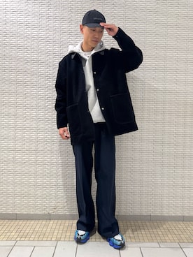 「アイテム（パーカー、グレー系）」を使った、江口尊将さん（メンズ・174cm）の冬コーディネート