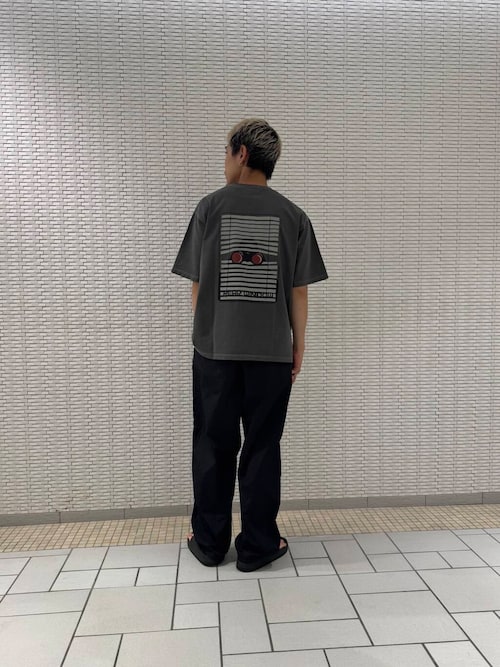 UNIVERSAL(REARWINDOWS) T-SHIRTS