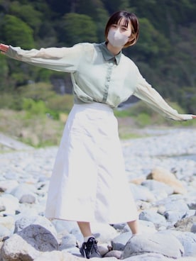 「カーキ×ホワイト」｜honobonoさん（レディース・153cm）の春コーディネート