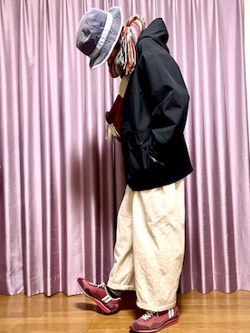 「アイテム（ボディバッグ/ウエストポーチ、レッド系）」を使った、ike mieさん（レディース・158cm）の冬コーディネート