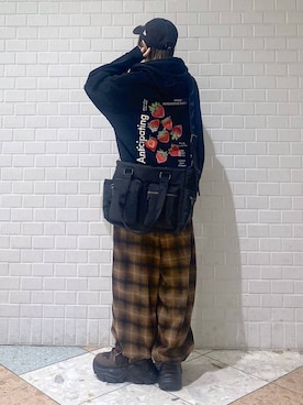 「PBLIM（ページボーイリム）のアイテム（スラックス）」を使った、matsuさん（レディース・156cm）の秋コーディネート