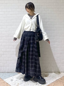 「PAGEBOY（ページボーイ）のラインフリンジティアードスカート/フリルスカート【ウエストゴム・ストレスフリー】（スカート）」を使った、matsuさん（レディース・156cm）の秋コーディネート