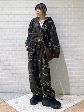 「PBLIM（ページボーイリム）のアイテム（スウェットパンツ）」を使った、matsuさん（レディース・156cm）の秋コーディネート