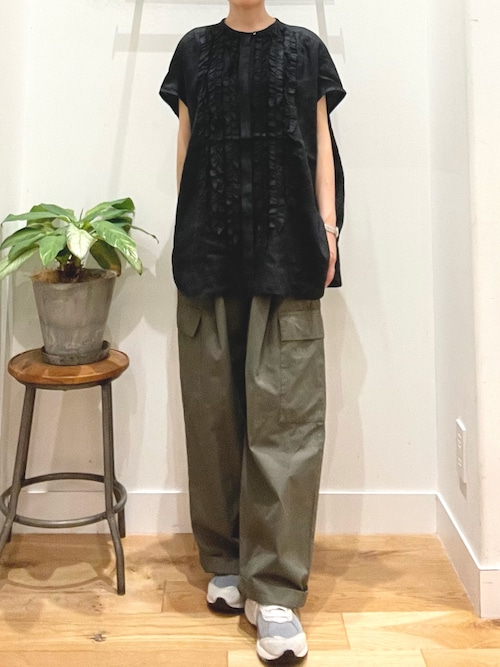 リネンフリルフレンチシャツ