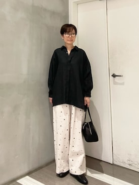 「かぐれ（カグレ）のツバメ刺繍イージーパンツ（その他パンツ、ホワイト系）」を使った、iseさん（レディース・157cm）の春コーディネート