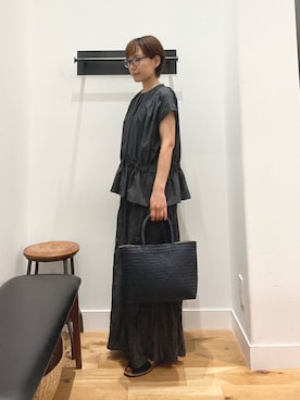 「かぐれ（カグレ）のドットプリントフレンチギャザーブラウス（シャツ/ブラウス、ブラック系）」を使った、iseさん（レディース・157cm）の夏コーディネート