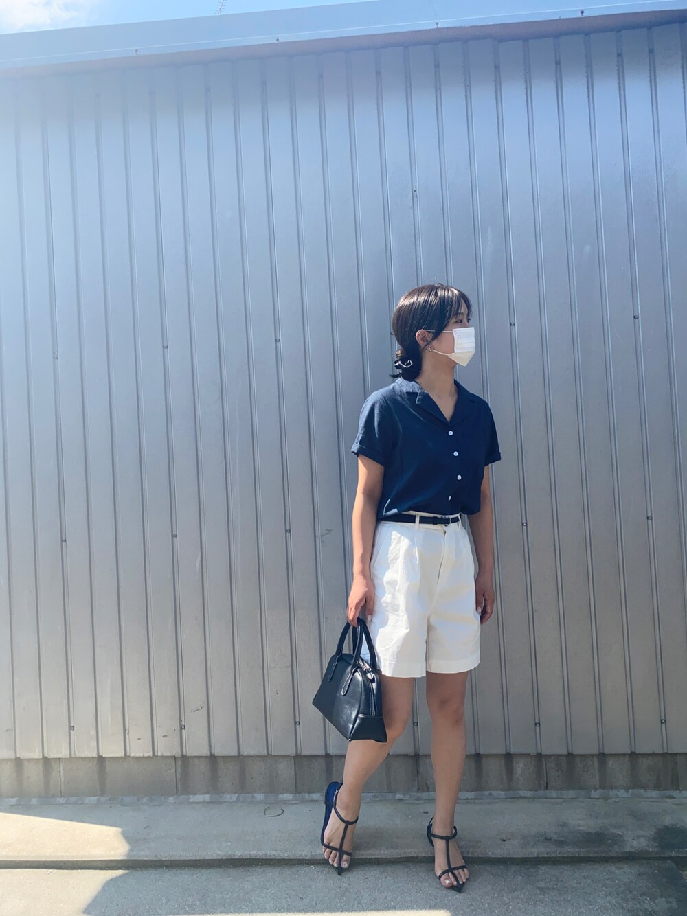 「SHIENのアイテム（シャツ/ブラウス、ブルー系）」を使った、fullmoonさん（レディース・157cm）の夏コーディネートの1枚目の写真