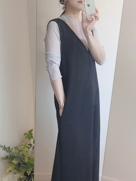 「GRL」｜「アイテム（ジャンパースカート）」を使った、こまさん（レディース・157cm）の春コーディネート