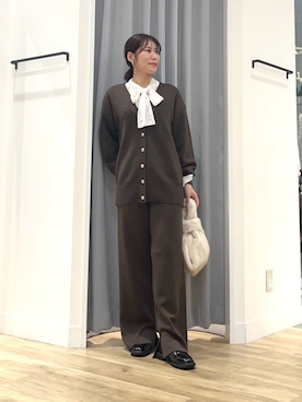 「Gready Brilliant（グレディブリリアン）のアイテム（その他パンツ）」を使った、ino_mさん（レディース・162cm）の秋コーディネート