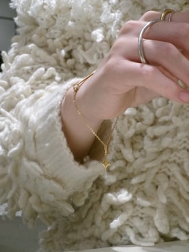 「アイテム（チャーム）」を使った、ayana takizawaさん（レディース・162cm）の冬コーディネート