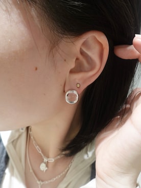 「TEN.（テン）のSILVER925 グラストウピアス（ピアス（両耳用）、シルバー系）」を使った、ayana takizawaさん（レディース・162cm）の夏コーディネート