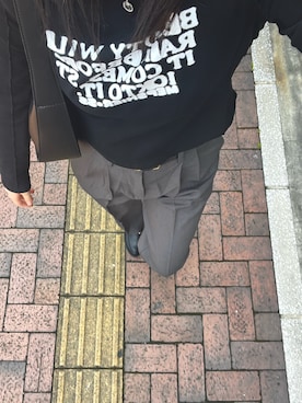 「韓国コーデ」｜「アイテム（スラックス）」を使った、m  o  eさん（レディース・168cm）の夏コーディネート