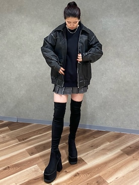 「EMODA（エモダ）のアイテム（スウェット）」を使った、藤吉希羅々さん（レディース・160cm）の秋コーディネート