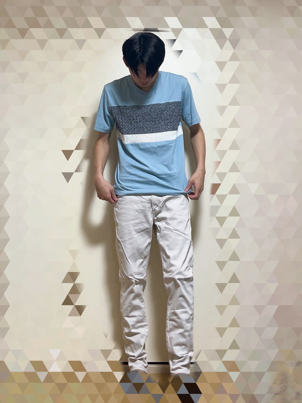 「夏コーデ、韓国ファッション、着回しコーデ、今日のコーデ、白パンツ、大学生、プチプラ、キレイめ、スキニー、UNIQLO、Junred、プチプラコーデ、シンプル、コンバース、いいね、save、フォローお願いします🤑」｜「UNIQLOのアイテム（パンツ、ホワイト系）」を使った、ænsk (相互ﾌｫﾛｰ🉑)さん（メンズ・182cm）の夏コーディネートの1枚目の写真