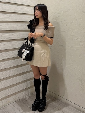 「LouLoumei(ルルミー)のスカーフ付きミニトートバック(Tote、ブラック系)」を使った、Rio【 骨スト / ブルベ夏 】さん(レディース・163cm)の夏コーディネート