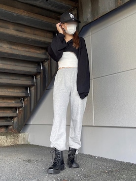 「韓国好きな人と繋がりたい」｜「アイテム（スウェットパンツ）」を使った、yummmm.02さん（レディース・159cm）の冬コーディネート