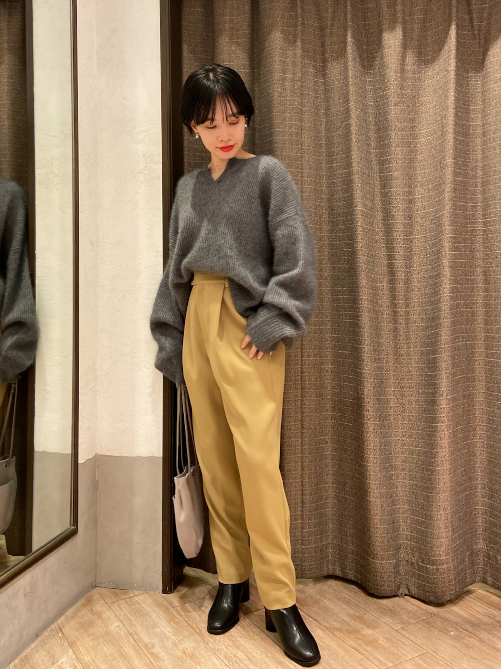 CAPRICIEUX LEMAGE グルカ風テーパードパンツ CAPRICIEUX LE'MAGE（カプリシューレマージュ）の「グルカ風