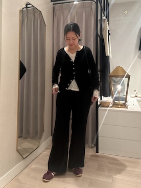 「アイテム（スニーカー）」を使った、iwagashira Natsumiさん（レディース・168cm・30代）の秋コーディネート