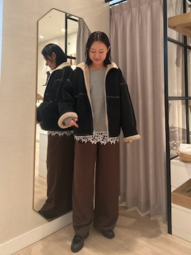 「アイテム（チョーカー）」を使った、iwagashira Natsumiさん（レディース・168cm）の秋コーディネート