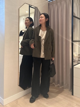 「アイテム（テーラードジャケット）」を使った、iwagashira Natsumiさん（レディース・168cm・30代）の秋コーディネート