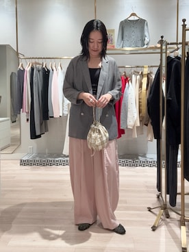 「アイテム（チョーカー）」を使った、iwagashira Natsumiさん（レディース・168cm）の秋コーディネート