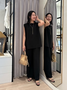「アイテム（サンダル）」を使った、iwagashira Natsumiさん（レディース・168cm）の秋コーディネート