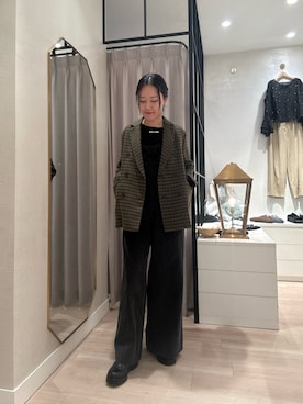 「アイテム（オールインワン・サロペット）」を使った、iwagashira Natsumiさん（レディース・168cm・30代）の秋コーディネート