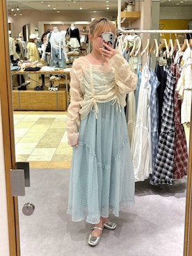 「w closet（ダブルクローゼット）のドットティアードキャミワンピース（ワンピース、ブルー系）」を使った、rimi_wcloさん（レディース・164cm）の春コーディネート