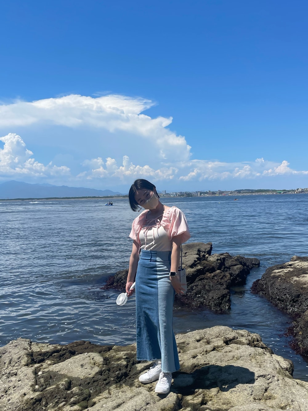 「お出かけコーデ、ボレロ、デニムスカート」｜「TINA：JOJUNのアイテム（トップス、ピンク系）」を使った、manaさん（レディース・157cm）の夏コーディネートの1枚目の写真