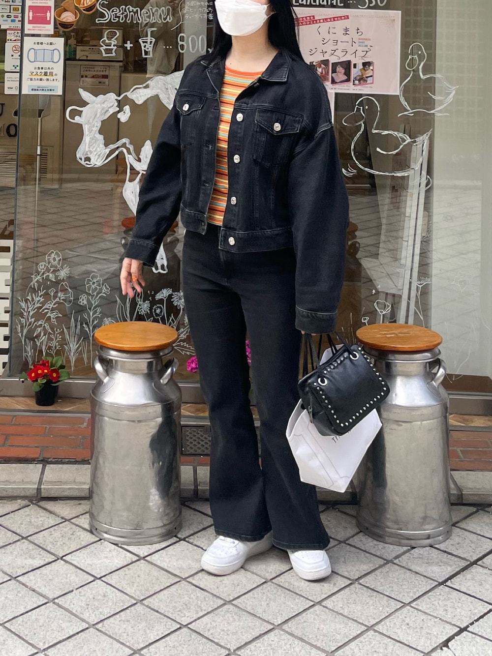 「春コーデ、デニムセットアップ風」｜「ZARAのアイテム（デニムジャケット、ブラック系）」を使った、manaさん（レディース・157cm）の春コーディネートの1枚目の写真