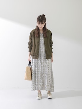 「URBAN RESEARCH Sonny Label（アーバンリサーチサニーレーベル）のアイテム（MA-1）」を使った、yukaさん（レディース・165cm）の春コーディネート