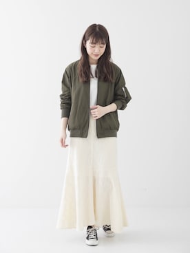 「URBAN RESEARCH Sonny Label（アーバンリサーチサニーレーベル）のアイテム（MA-1）」を使った、yukaさん（レディース・165cm）の春コーディネート