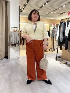 「アイテム（その他パンツ、オレンジ系）」を使った、jiinajena77さん（レディース・159cm）の秋コーディネート