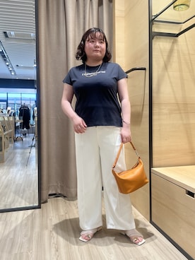 「Jena espace merveilleux(ジェナ エスパスメルヴェイユ)のコンパクトロゴカットソー(Tシャツ/カットソー、ブラック系)」を使った、jiinajena77さん(レディース・159cm)の夏コーディネート