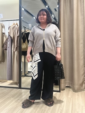 「Jena espace merveilleux（ジェナ　エスパスメルヴェイユ）のアイテム（Tシャツ/カットソー）」を使った、jiinajena77さん（レディース・159cm）の秋コーディネート