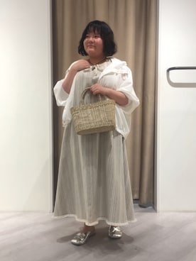 「Jena espace merveilleux（ジェナ　エスパスメルヴェイユ）のアイテム（ジャケット/アウター）」を使った、jiinajena77さん（レディース・159cm）の春コーディネート