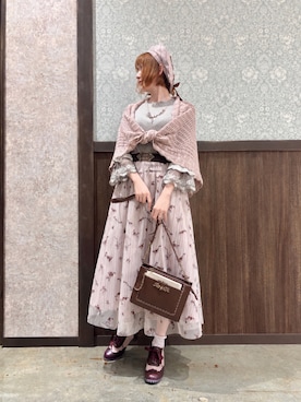 「アイテム（ブーツ、レッド系）」を使った、ハナミズキさん（レディース・158cm）の秋コーディネート