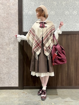 「アイテム（ブーツ、レッド系）」を使った、ハナミズキさん（レディース・158cm）の秋コーディネート