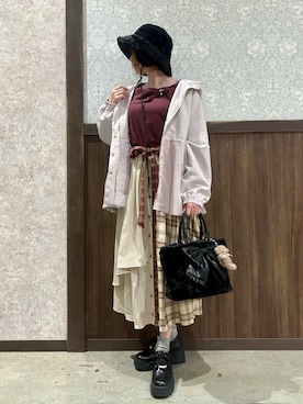 「アイテム（マウンテンパーカー）」を使った、ハナミズキさん（レディース・158cm）の秋コーディネート