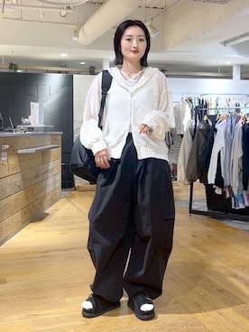 「JEANASIS（ジーナシス）のナイロンポケットバックパック/637893（バックパック/リュック、ブラック系）」を使った、airiさん（レディース）の春コーディネート