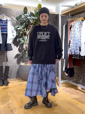 「アイテム（帽子）」を使った、airiさん（レディース・162cm）の秋コーディネート
