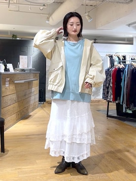 「JEANASIS（ジーナシス）のレースギャザーボートネックLS/589928（Tシャツ/カットソー、ホワイト系）」を使った、airiさん（レディース）の春コーディネート