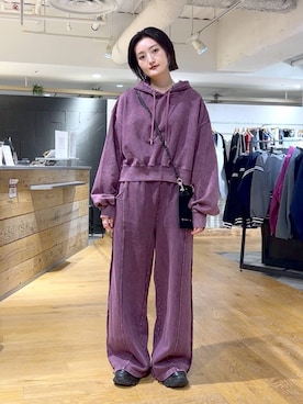 「アイテム（スマホグッズ）」を使った、airiさん（レディース・162cm・20代）の秋コーディネート