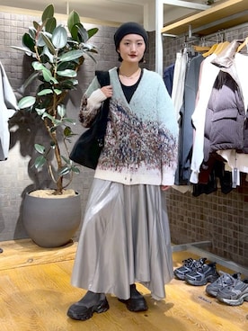 「JEANASIS（ジーナシス）のアイテム（スカート）」を使った、airiさん（レディース・162cm）の秋コーディネート