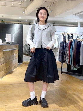 「JEANASIS（ジーナシス）の【抗菌防臭テープ付き】キリカエボリュームローファー/573242（ローファー、ブラック系）」を使った、airiさん（レディース）の春コーディネート